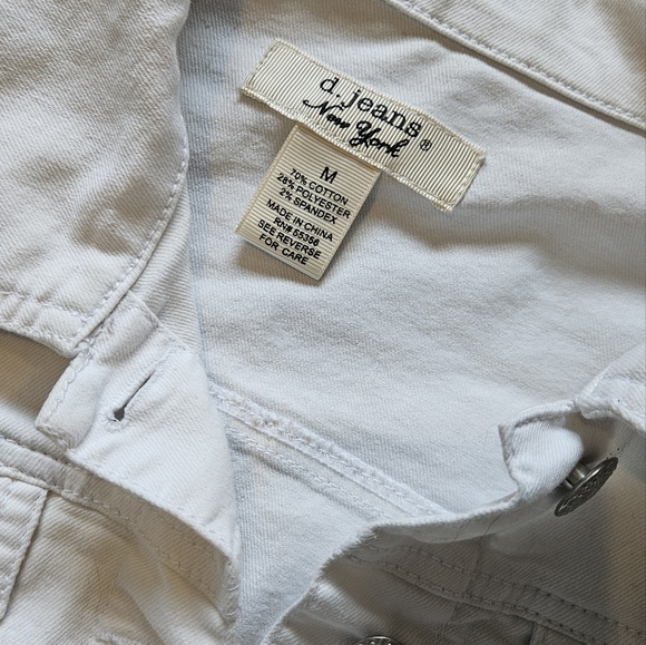 SOLD D. Jeans white denim jacket - Picture 4 of 5